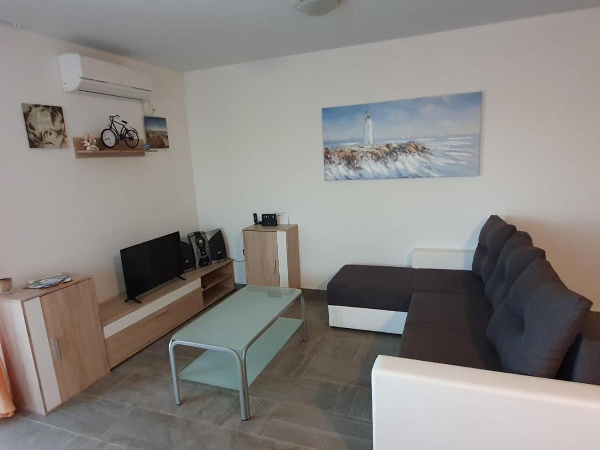 Apartmani Lucija Maslenica Exteriér fotografie