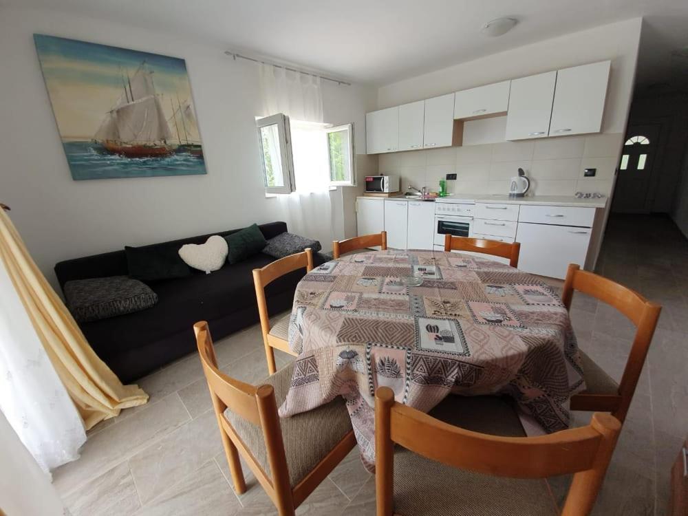 Apartmani Lucija Maslenica Exteriér fotografie